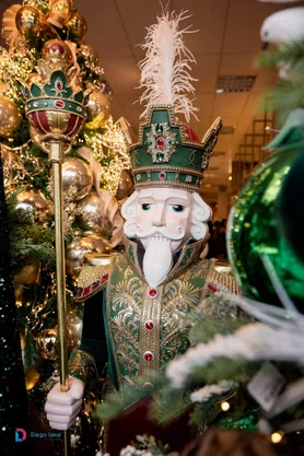 Peça Decorativa Natal Resina Quebra Nozes 53X46X178