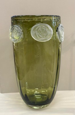 Vaso Detalhado em flores Verde e Fosco